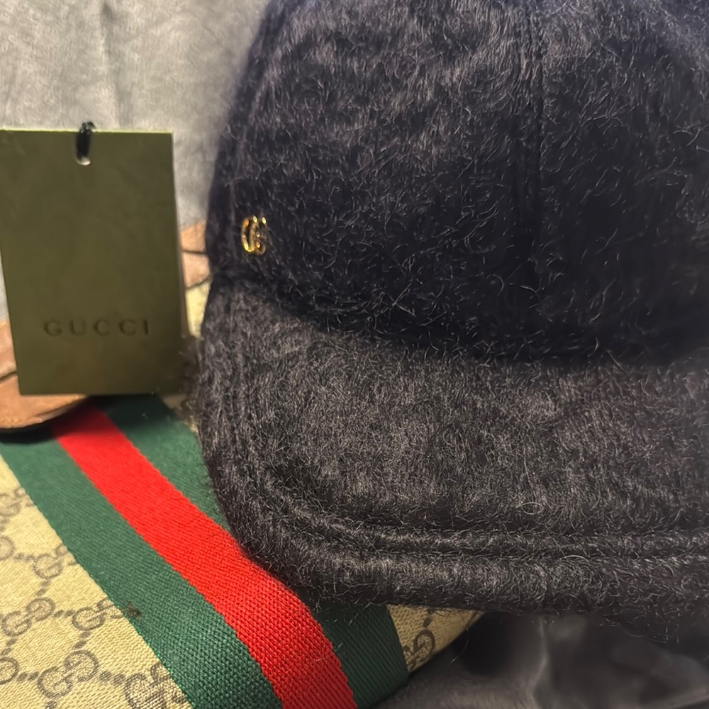 NWT Gucci Black Baseball Cap with Iconic double GG
